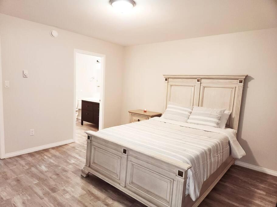 Comfort First - Sleeps 6 Whitehorse Kültér fotó