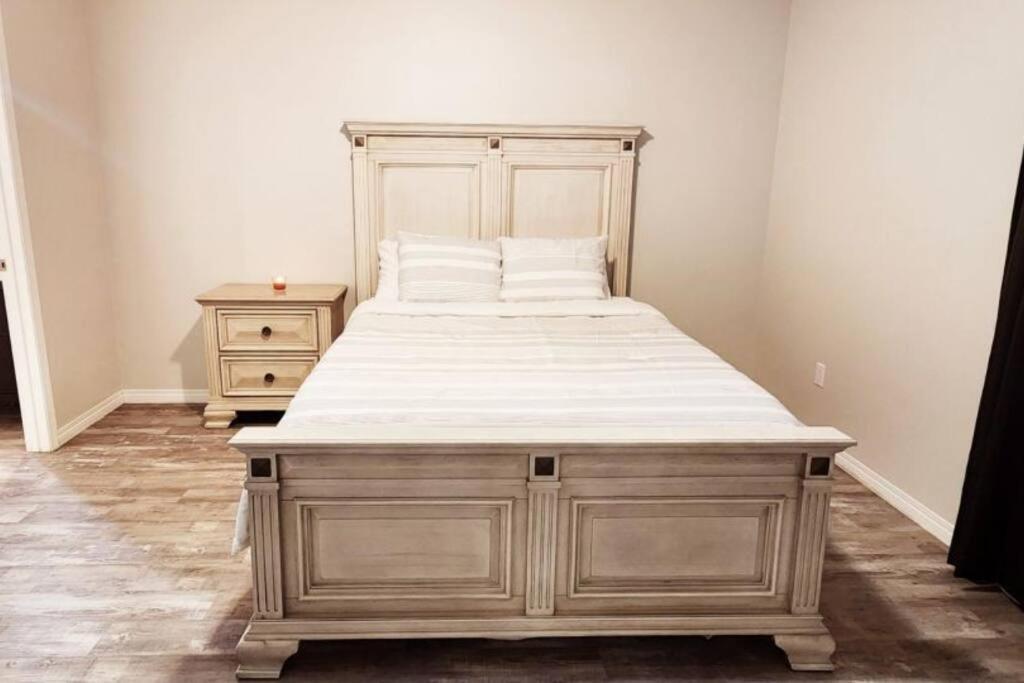Comfort First - Sleeps 6 Whitehorse Kültér fotó